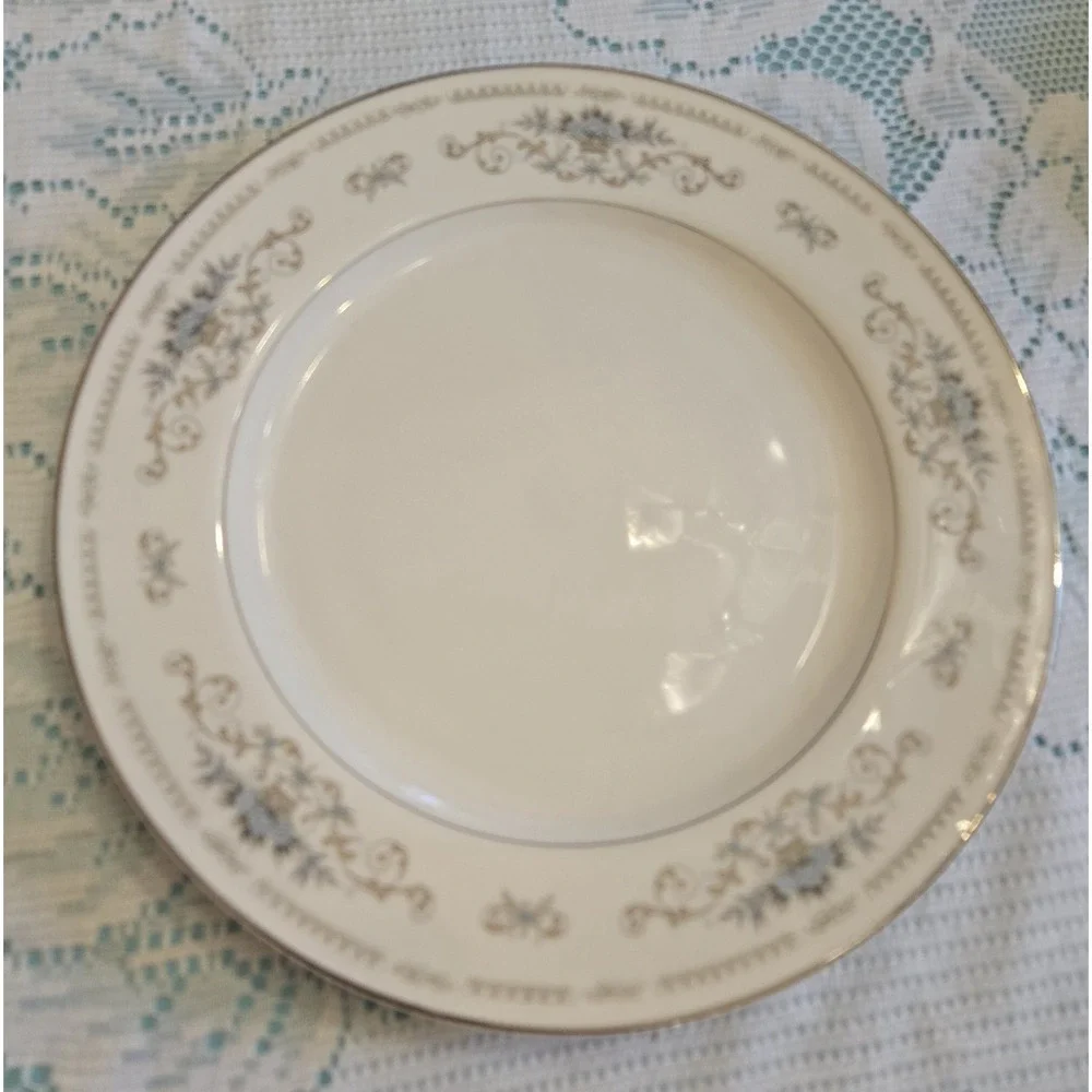 Bone‎ China Dinner Plate Vintage Diana Discontinued Japan 1960's-80's